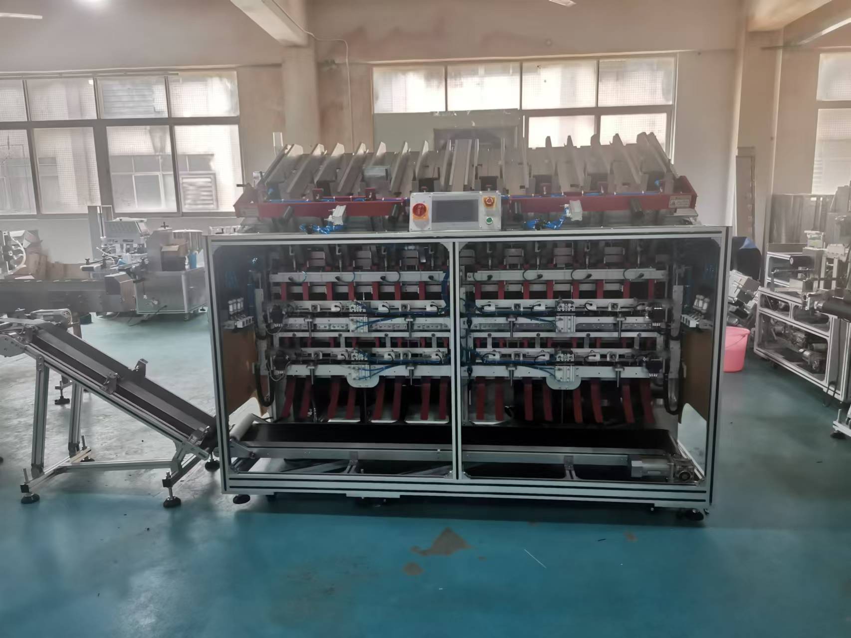 面膜灌裝機升級產能穩(wěn)又省